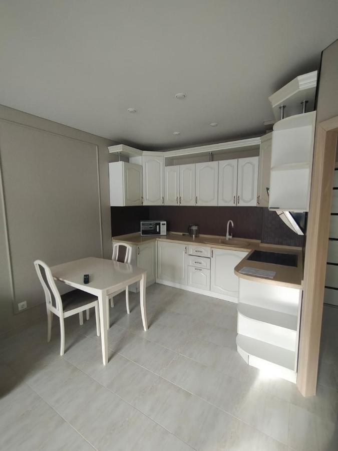 Zhalgin'S Apartments 1 Turksib Luaran gambar